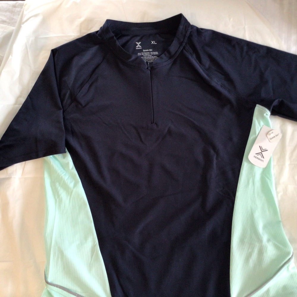 Xersion Quick Dry Bike Shirt with pockets for bottle, Navy Platoon,